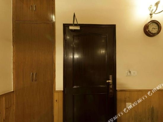 Фото Wood Castle