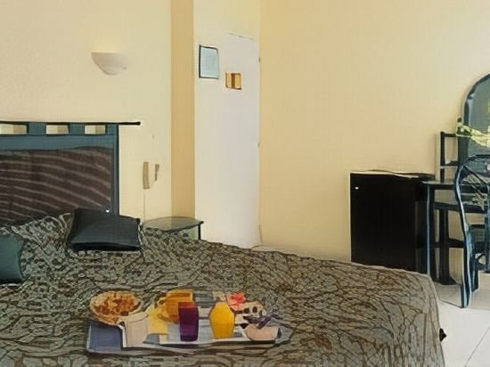 Фото Le Carry Hôtel