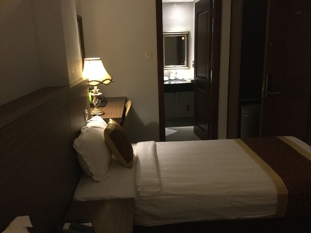 Фото Galaxy Hotel - Tan Binh