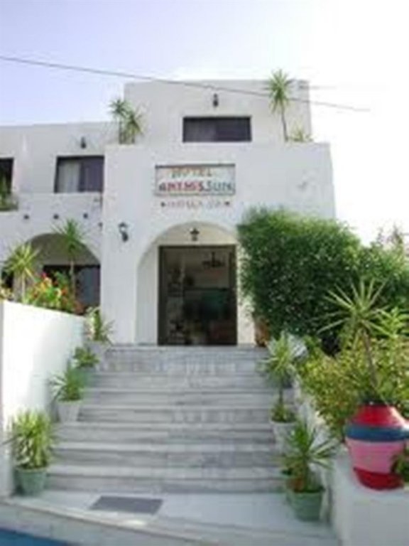 Фото отеля 1