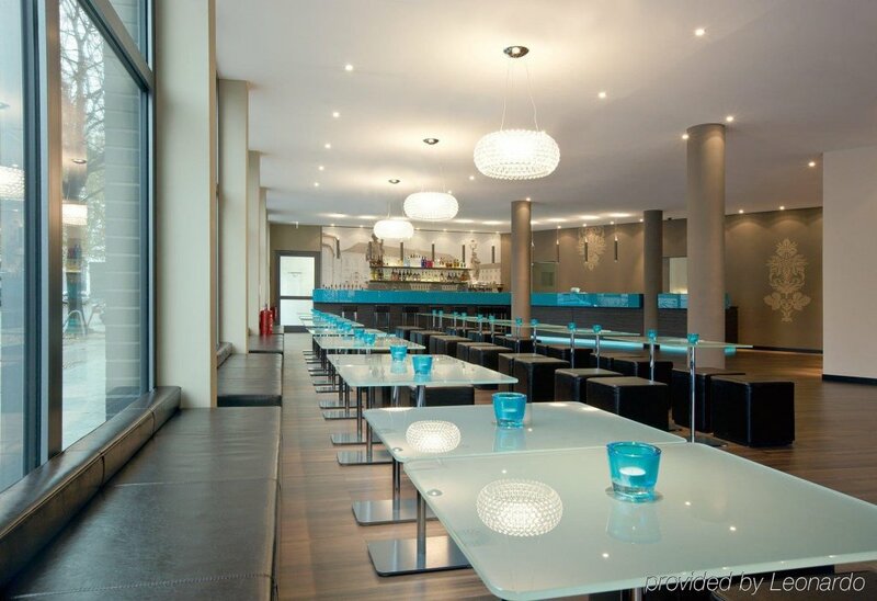 Гостиница Motel One Berlin Bellevue в Берлине