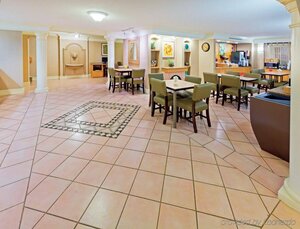 Гостиница Baymont by Wyndham Lubbock - Downtown Civic Center