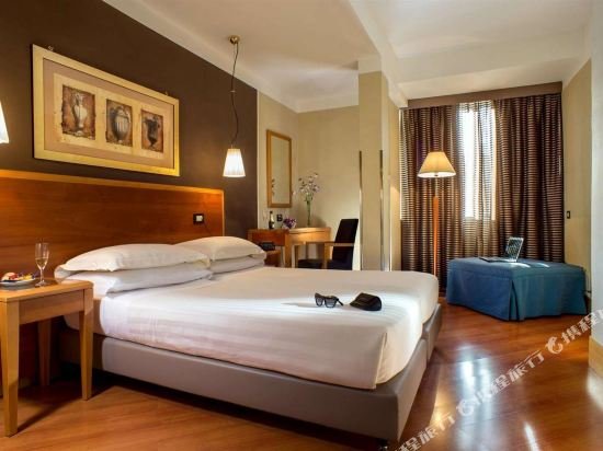 Фото The Spring House Hotel Rome Vatican, Tapestry Collection Hilton