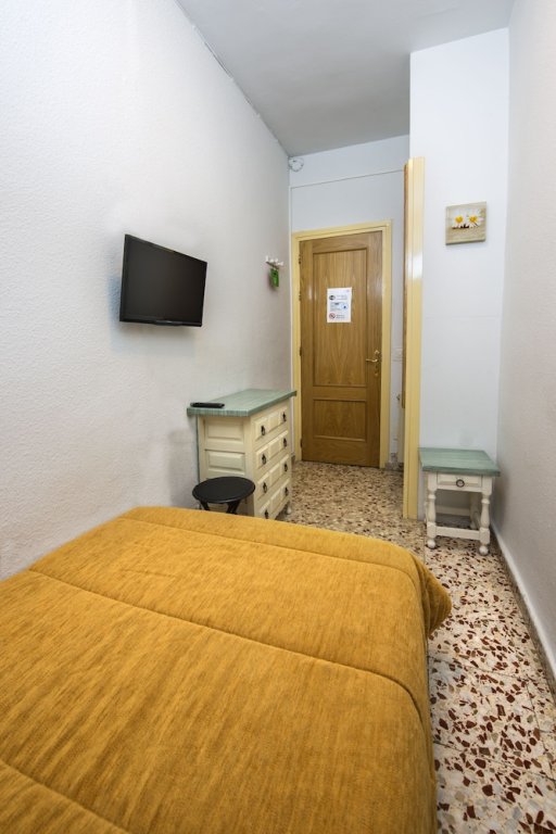 Фото Hostal Santa Bárbara