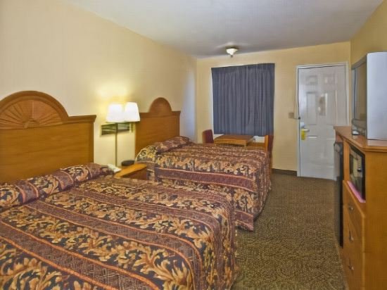 Фото Super 8 by Wyndham Siloam Springs