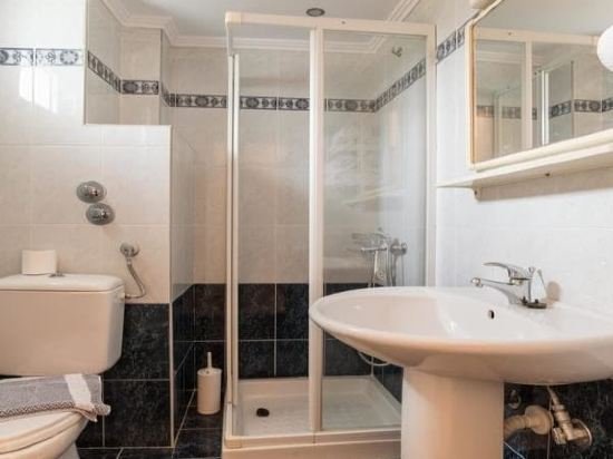 Фото Windmill Apartments 2