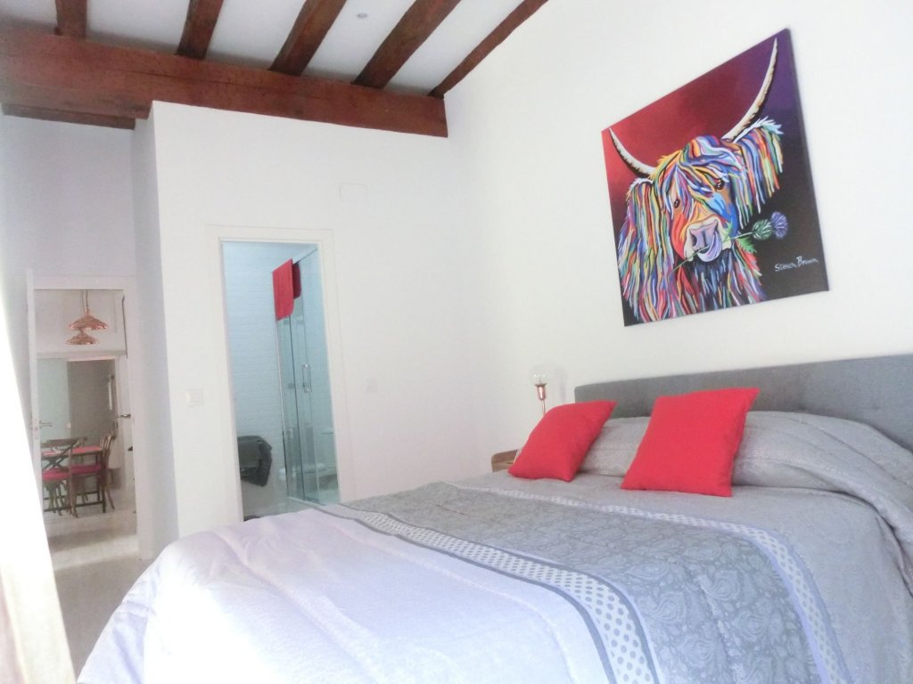 Фото Valencia Lounge Hostel