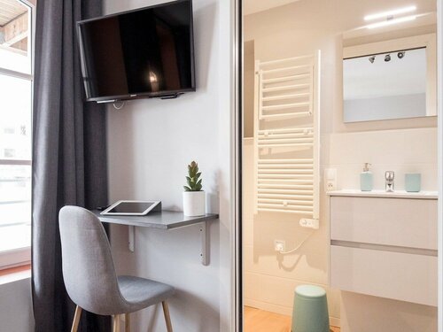 Гостиница Hyper Centre Chambre au Calme в Лилле