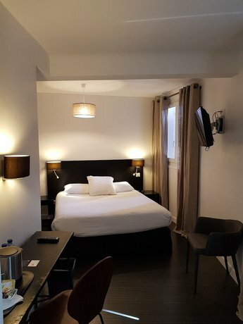 Гостиница Hotel Au Bon Coin Biarritz в Биаррице