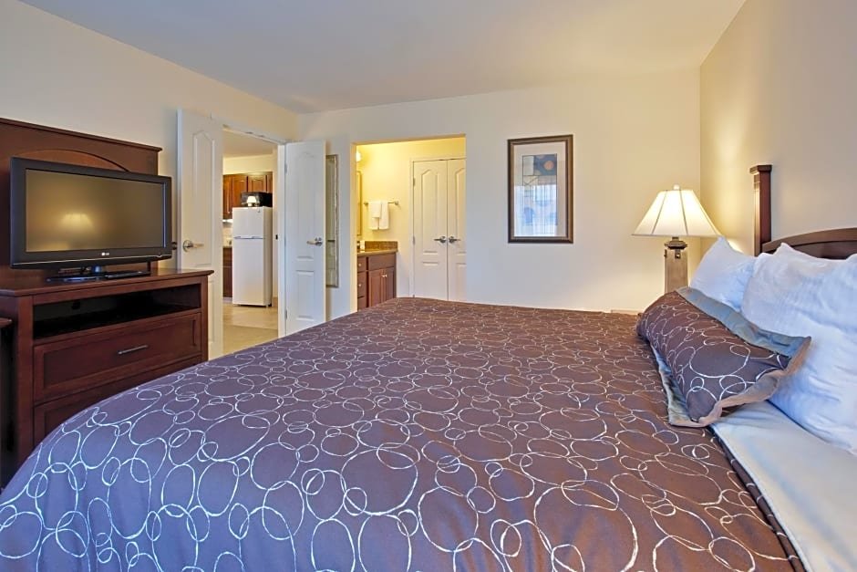 Фото Staybridge Suites Indianapolis-Carmel