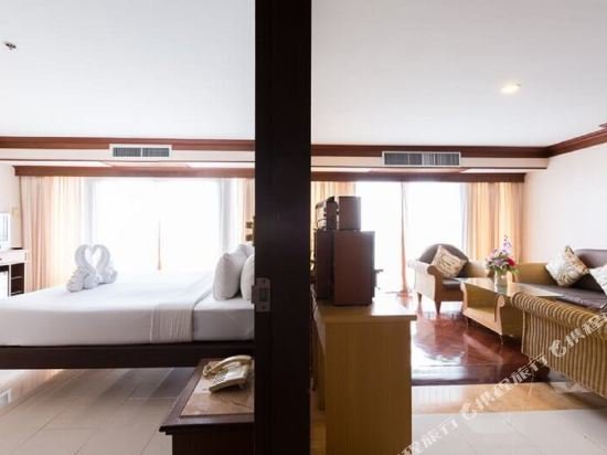 Фото Royal Phala Cliff Beach Resort and SPA