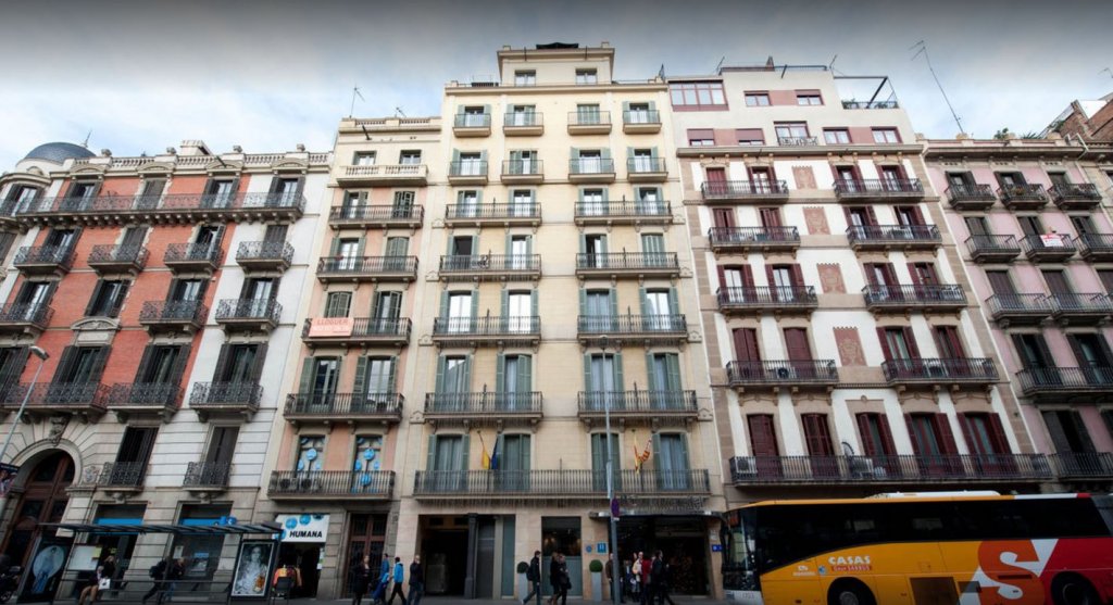 Фото Отель H10 Universitat