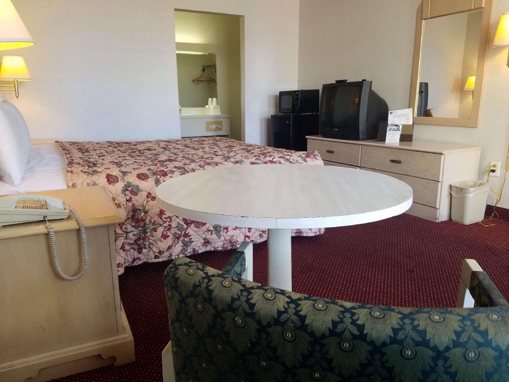 Фото Quality Inn Saint Petersburg North-Tampa Bay