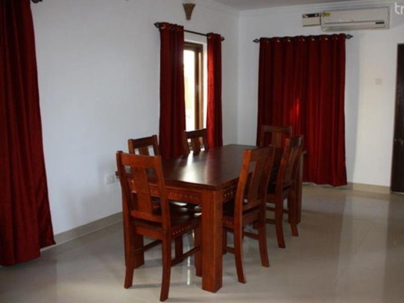 Фото White Square Nirvana, Parra