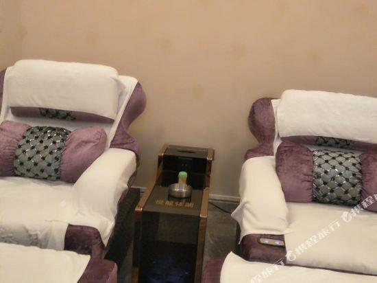 Фото Junyue Hotel