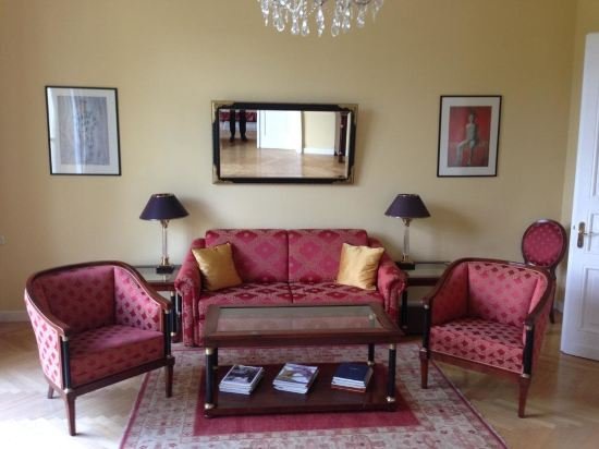 Фото Grof Degenfeld Castle Hotel