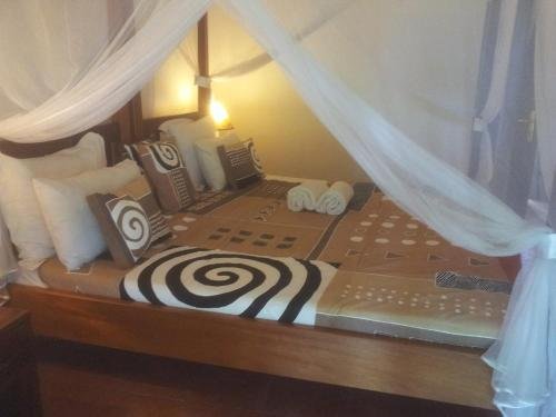 Фото Airport Hotel Entebbe