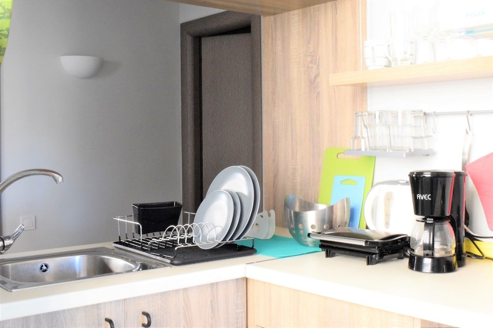 Фото Home Plus Psirri Apartment