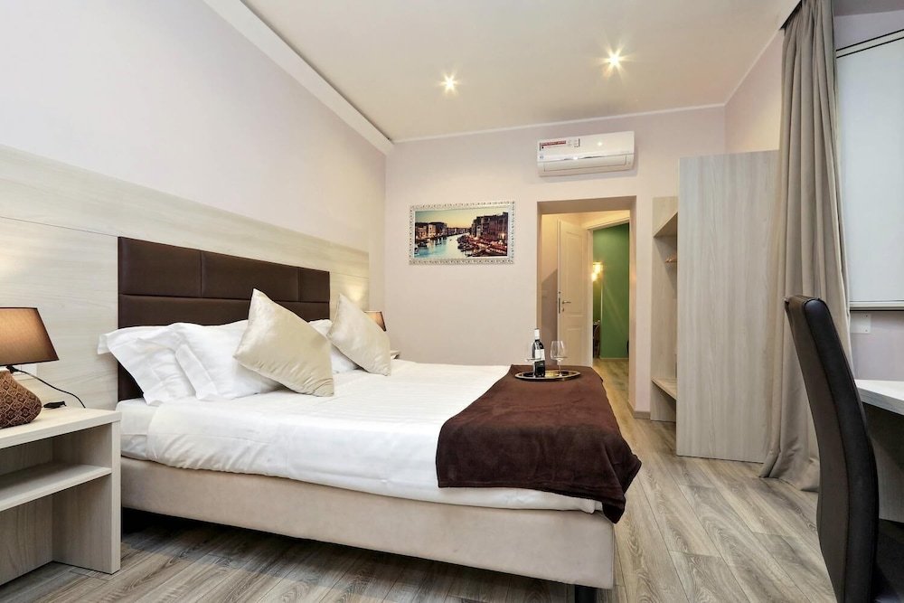 Фото Roma Suite Centro