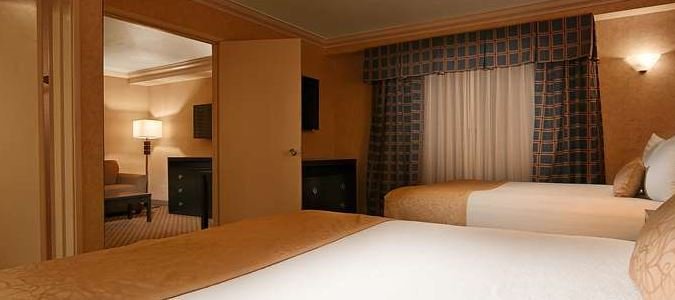 Фото Hotel d’Lins Ontario Airport