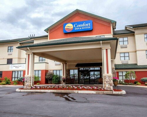 Гостиница Comfort Inn and Suites adj to Akwesasne Mohawk Casino