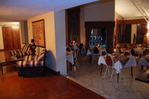 Гостиница Ndeke Hotel в Лусаке