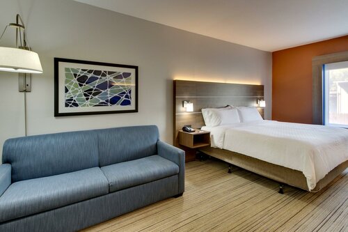 Гостиница Holiday Inn Express And Suites Atlanta Emory