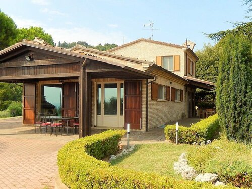 Гостиница Villa With 4 Bedrooms in Centinarola, With Wonderful sea View, Private Pool, Enclosed Garden Near the Beach