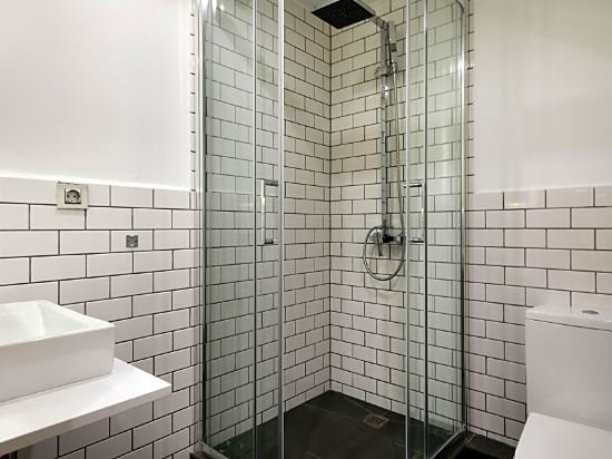 Фото Midtown Apartments