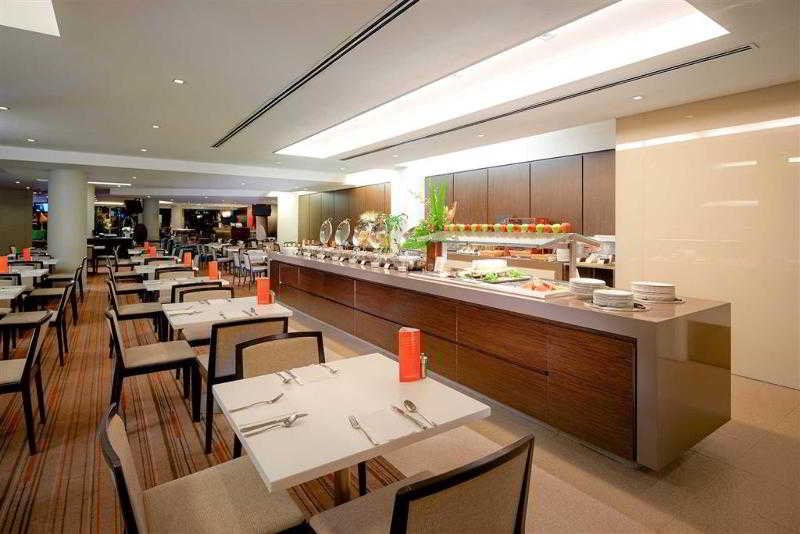 Фото Novotel Sydney Parramatta