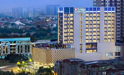 Гостиница Hilton Garden Inn Jakarta Taman Palem в Джакарте