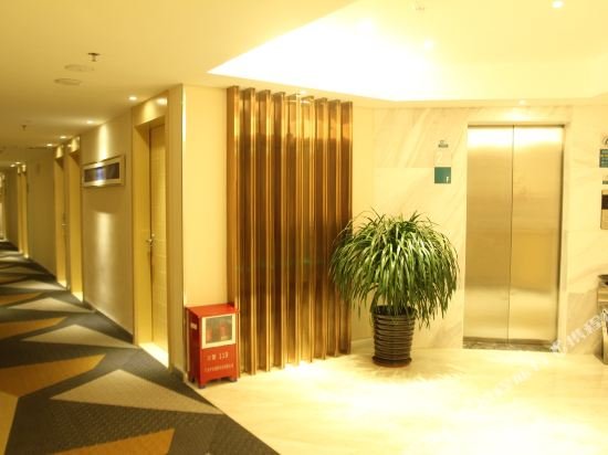 Фото City Comfort Inn Zhongshan Lihe Square Walmart Branch