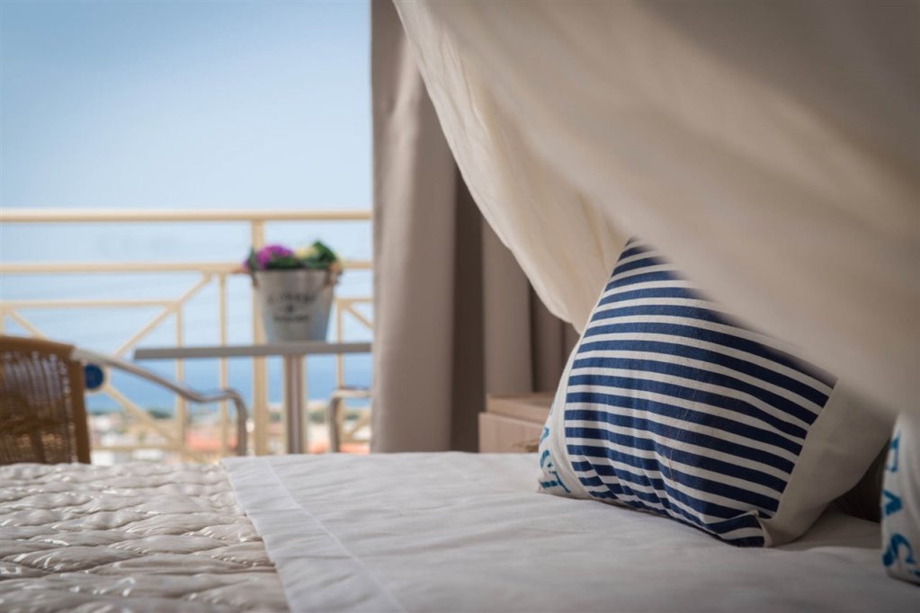 Фото Notos Heights Hotel & Suites