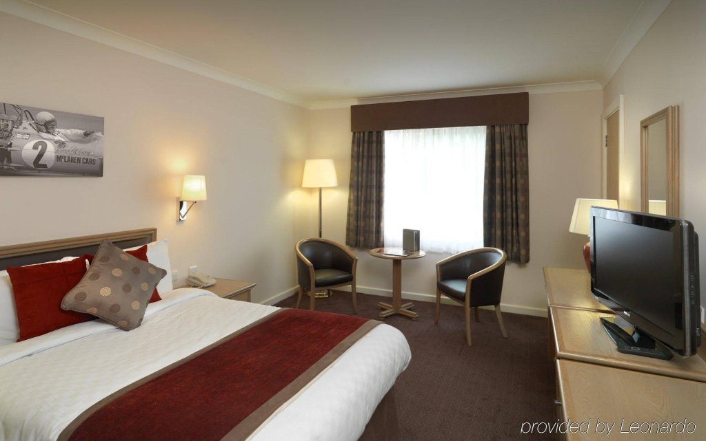 Фото Mercure Dartford Brands Hatch Hotel & SPA