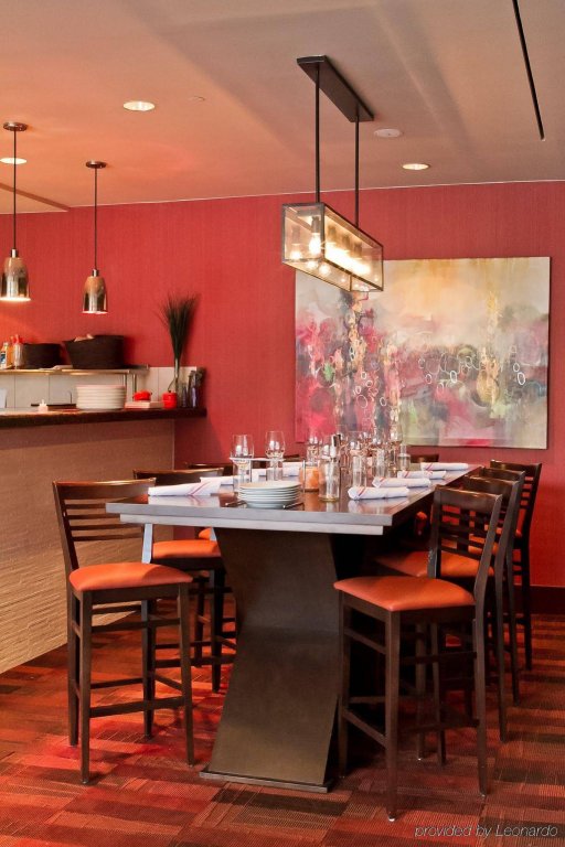 Фото Delta Hotels by Marriott Baltimore North