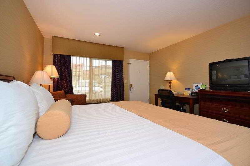 Фото Best Western Inn Santa Clara