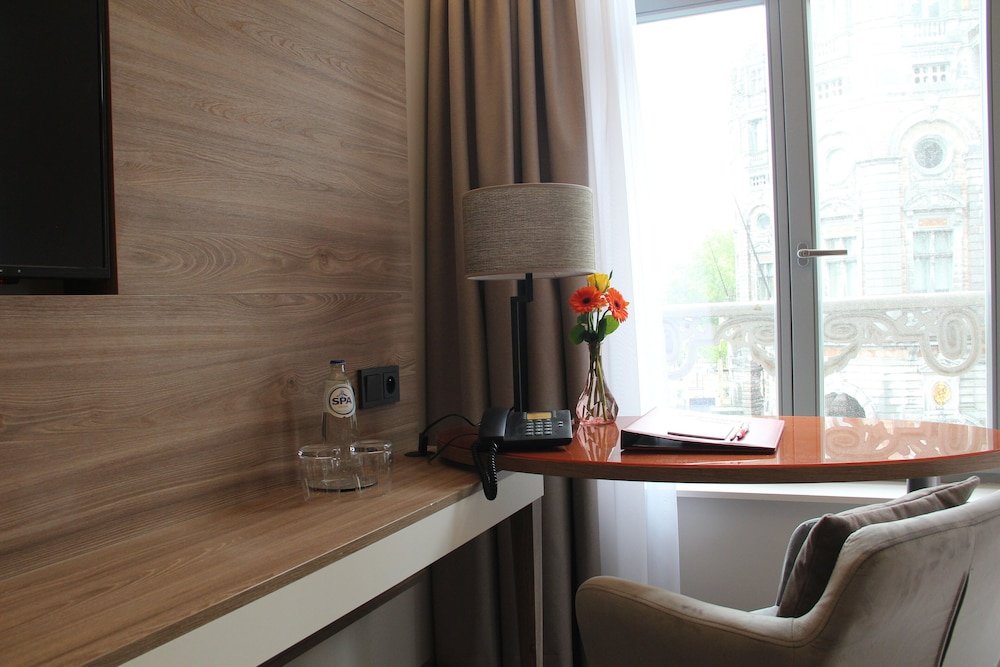 Фото Leonardo Hotel Antwerp