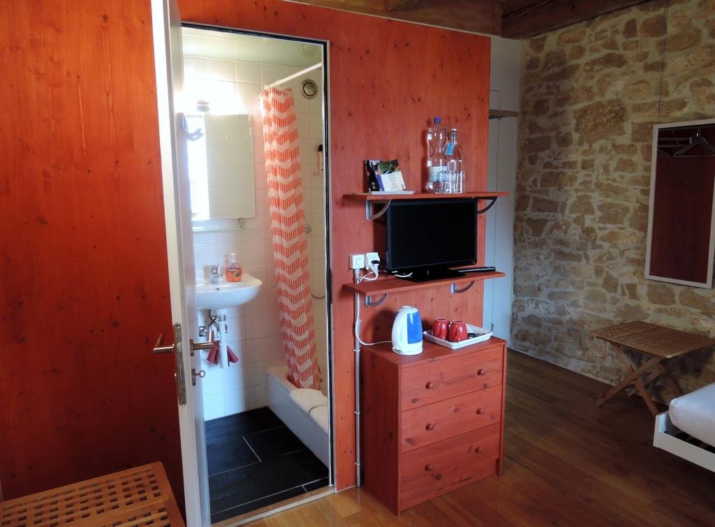 Фото B&b Hotel Oftringen