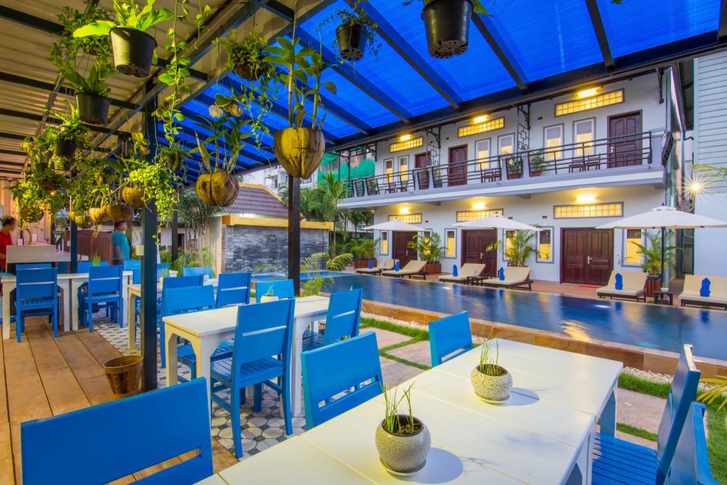 Фото The Local Time Village