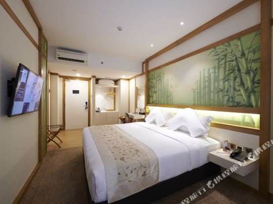 Фото Verse Luxe Hotel Wahid Hasyim