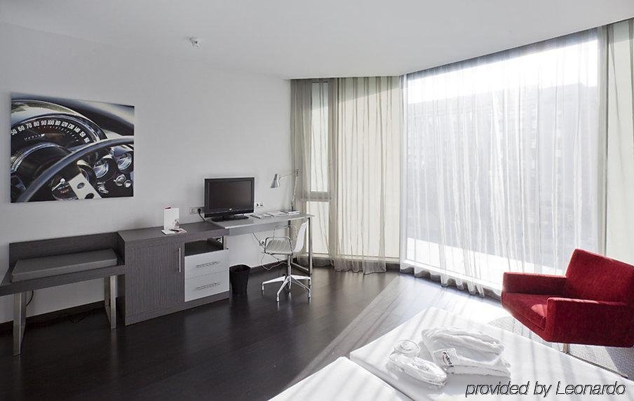 Фото Hotel Ilunion Atrium