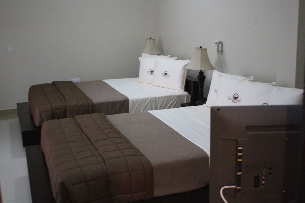 Фото Oceanic Resort