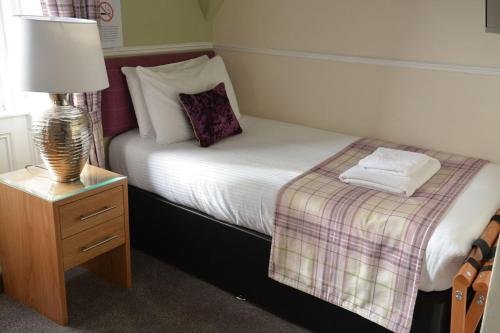 Фото The Crags Hotel