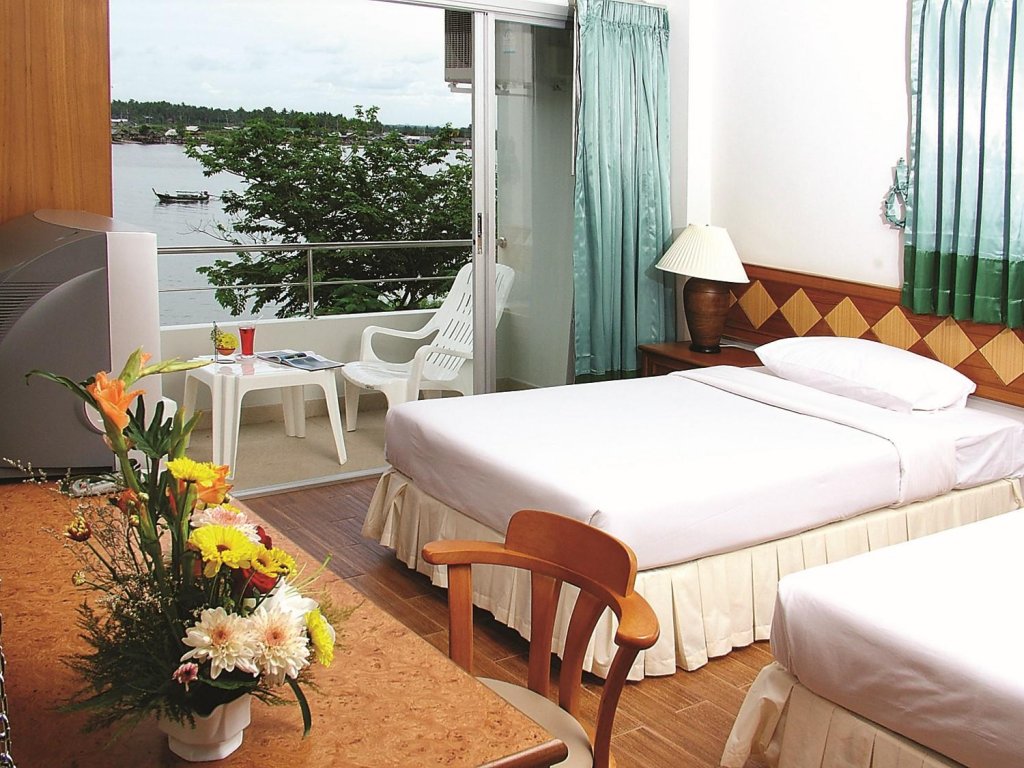 Фото Krabi River Hotel