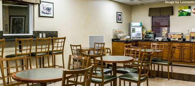 Фото Quality Inn Airport - Cruise Port