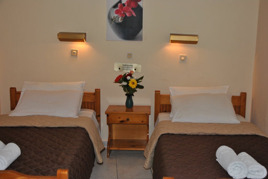 Фото Отель Yiorgos