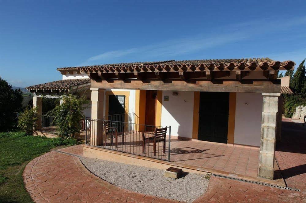 Фото Son Manera Retreat Finca