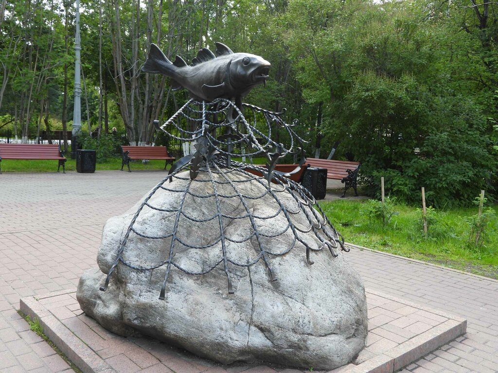 Жанровая скульптура Треска, Мурманск, фото