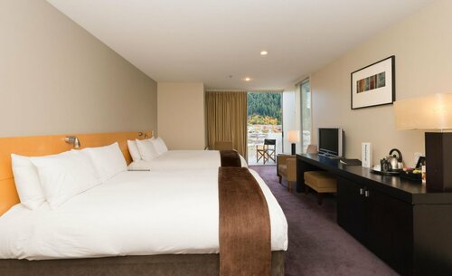 Гостиница Scenic Suites Queenstown в Куинстауне