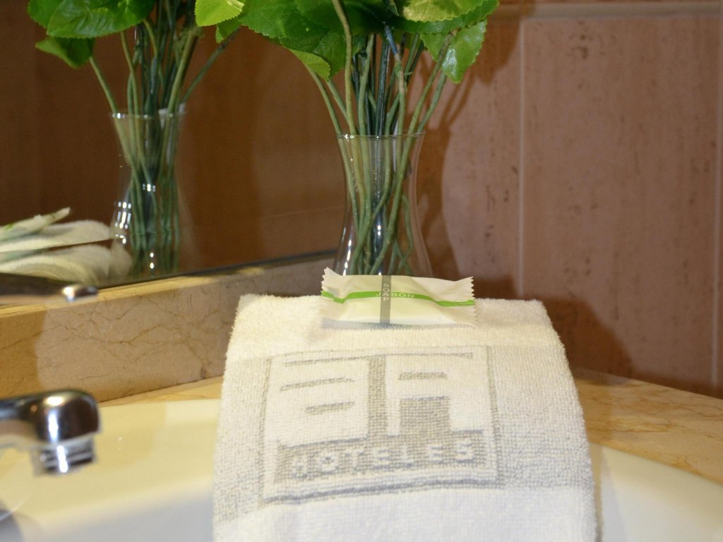 Фото Hotel Serrano by AA Hoteles